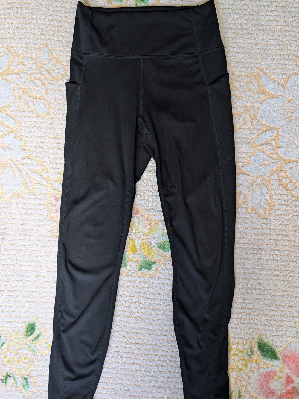 Fabletics Oasis High-Waisted PureLuxe Pocket Leggings - Black - Size L